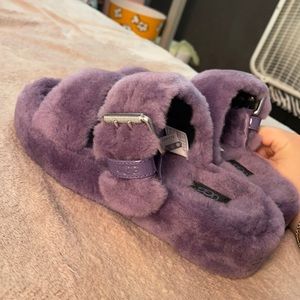 Ugg slides/sandals